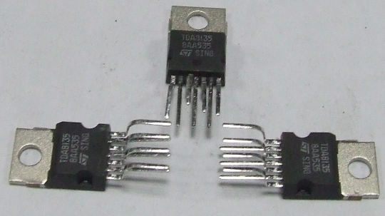 TDA 8135 CIRCUITO INTEGRATO ORIGINALE ST TDA8135